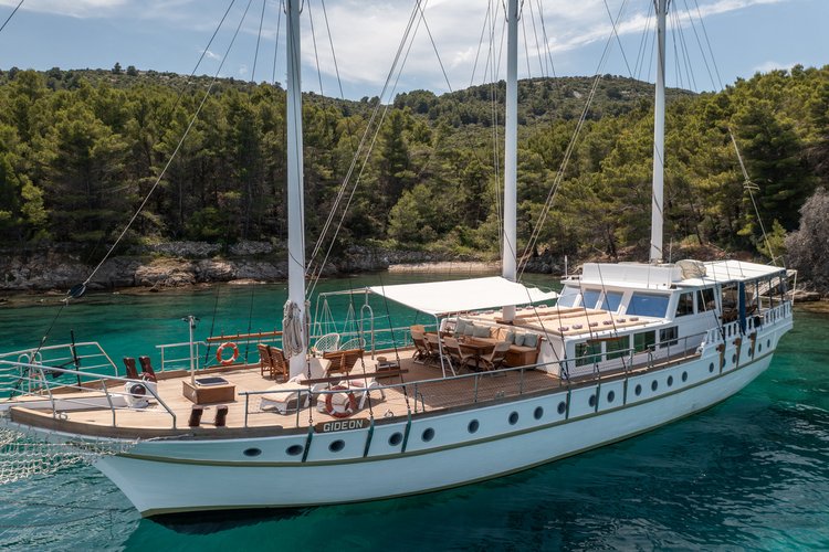 Boating is fun with a Gulet in Split region