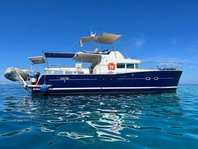 Hop aboard this amazing motor boat rental in Papeete, Tahiti!
