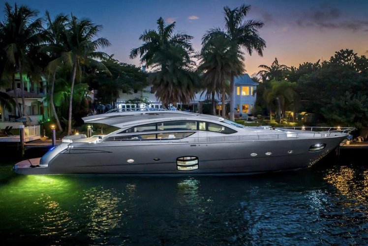 Boating is fun with a Motor yacht in Miami Beach