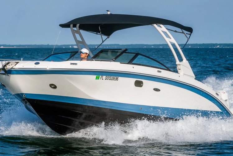 Climb aboard the excellence to explore New York aboard this 29 ft Bowrider