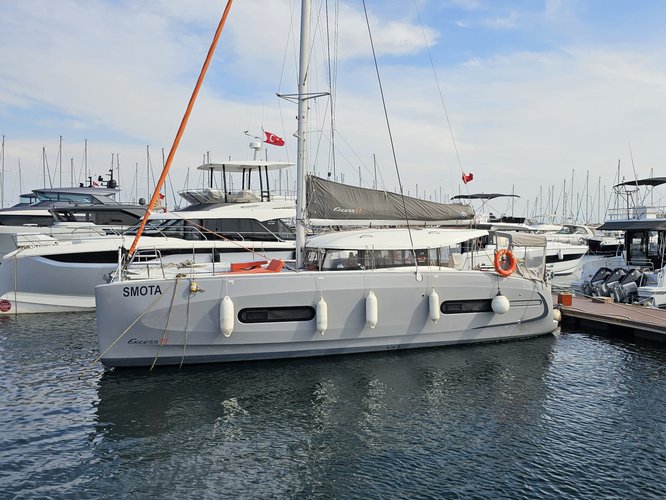 Rent this sailboat for a true boating adventure
