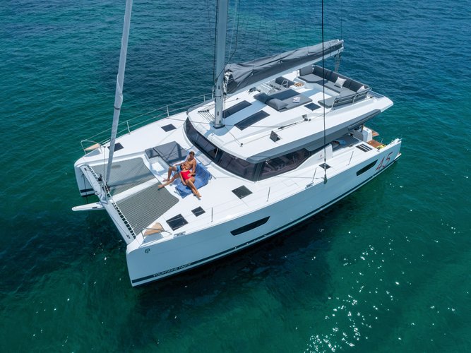 Enjoy luxury and comfort on this Martinique sailboat charter