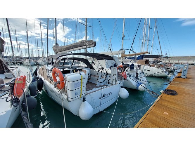 Climb aboard this sailboat for a great sailing experience!