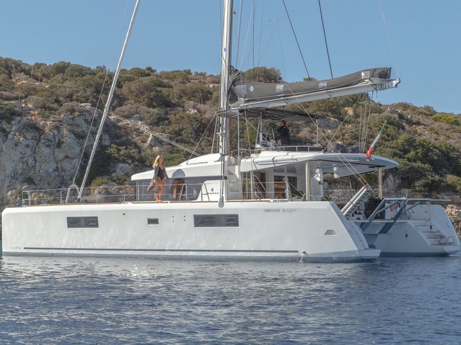 Have fun in the sun on this sailboat charter