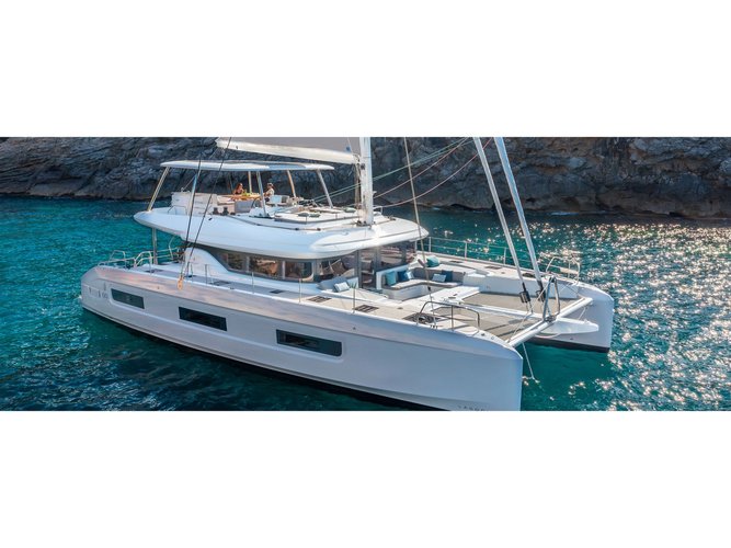Experience Portisco on board this elegant sailboat