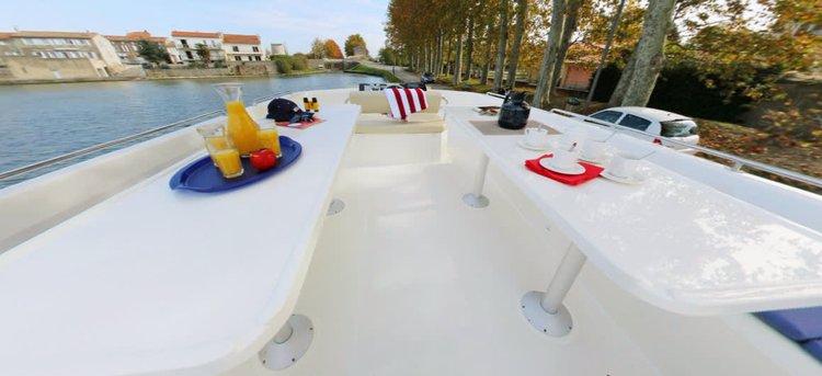 Castelnaudary , FR cruising at its best