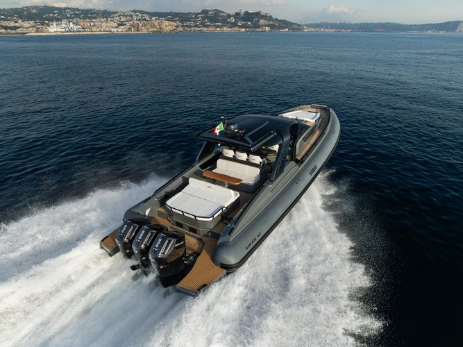 Climb aboard this Salpa Salpa Soleil 52 for an unforgettable experience