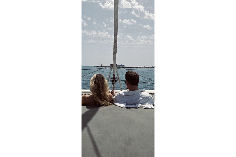 Boat for rent Fontaine Pajot 40.0 feet in Portimão, Portugal