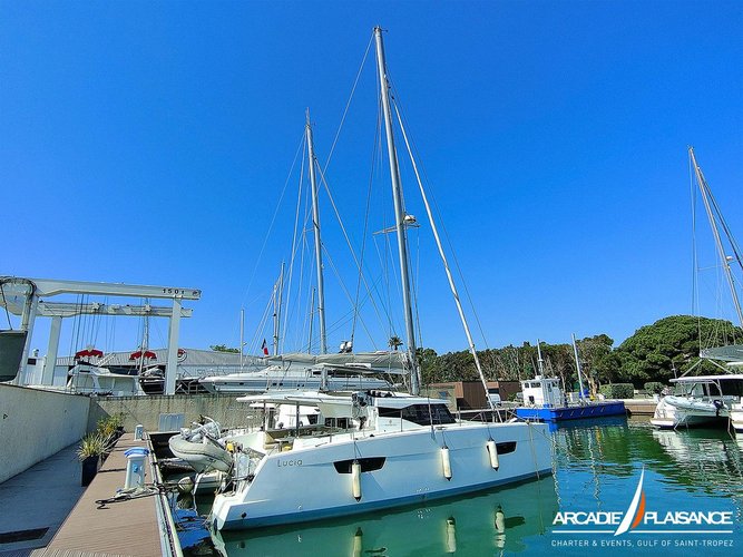 Jump aboard this beautiful Fountaine Pajot Lucia 40