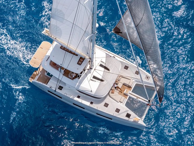 Discover Marigot, Saint Martin in style boating on this sailboat rental