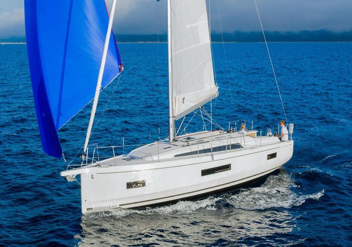 Experience Campania, IT on board this amazing Bénéteau Oceanis 40.1 - 3 cab.