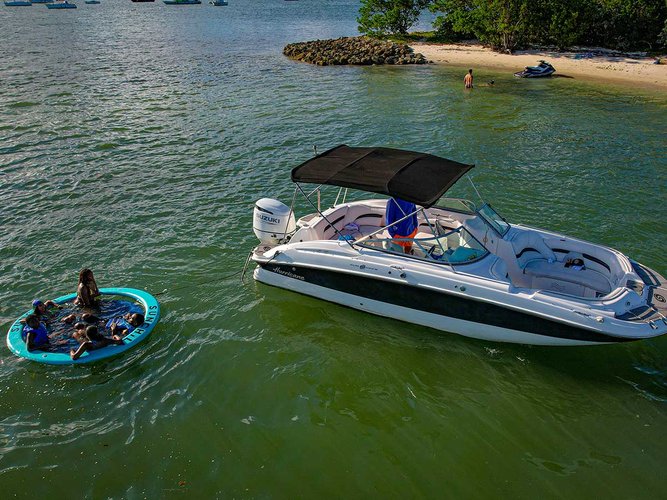 🌴 Cruise Miami Like a Local — Aboard this 25ft Hurricane !