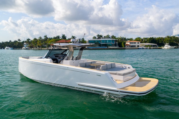 せあ Pardo Boat and Yacht Rentals in Fort Lauderdale, FL | Sailo