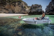 Bring your friends and family and lets have fun on the  Boat with capacity up to 6 people.